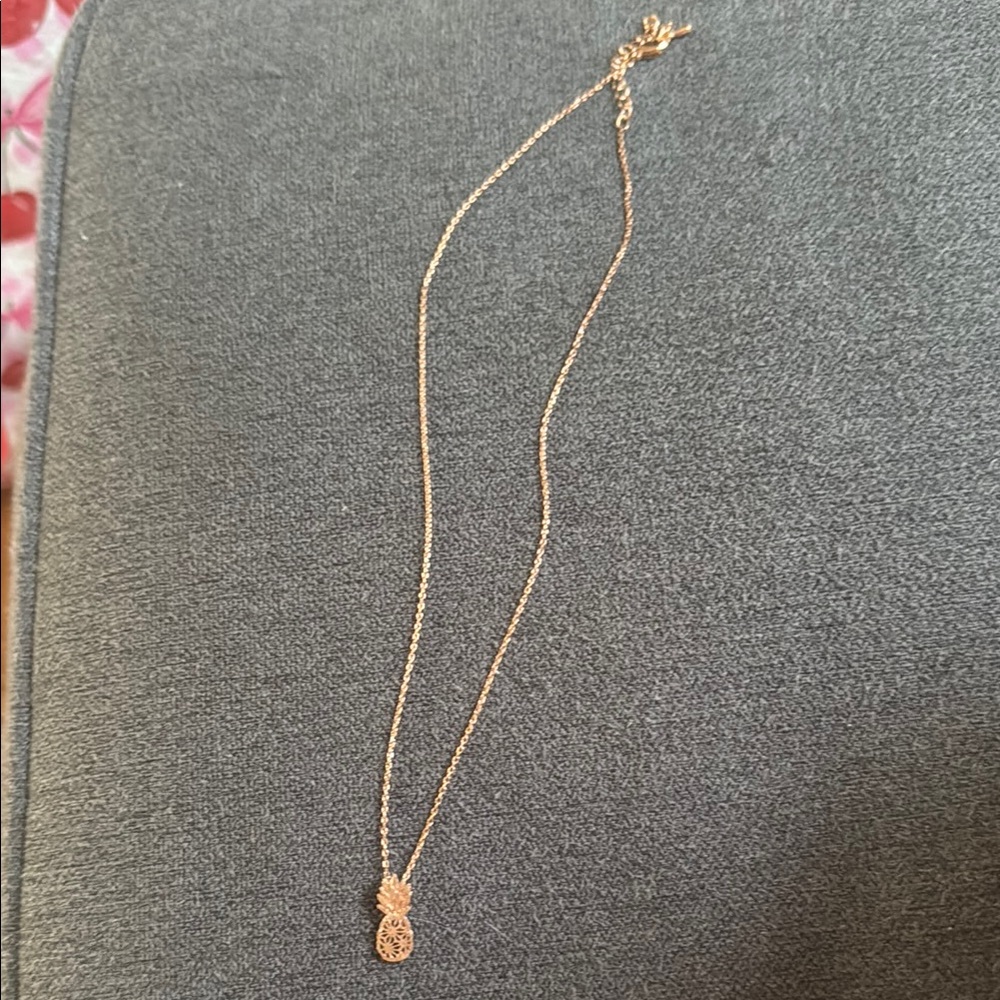 Elegant Gold Pineapple Pendant Necklace